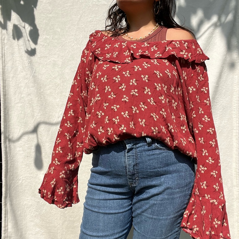 Floral orange flowy adjustable blouse 🌺